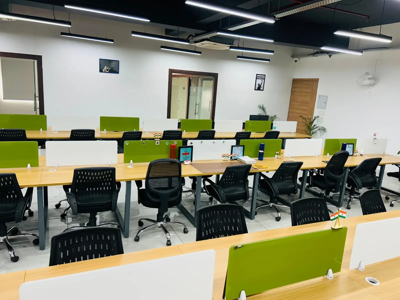 Coworking Space in Janakpuri: The Ideal Workspace for Startups, and Professionals