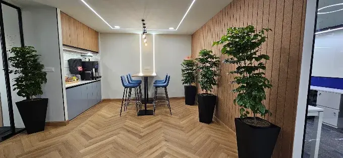 Spring House Workspaces SHDL006