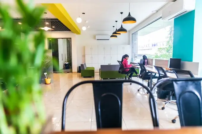 Spring House Workspaces SHDL002