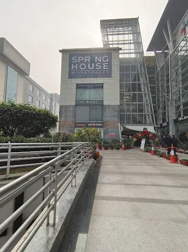 Spring House Workspaces MG road